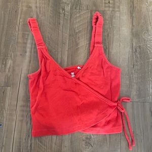 Red basic tank top